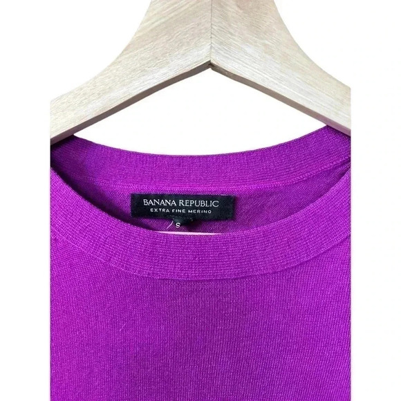 Banana Republic Marino Wool Knitted Lightweigh Sweater - Picture 4 of 9